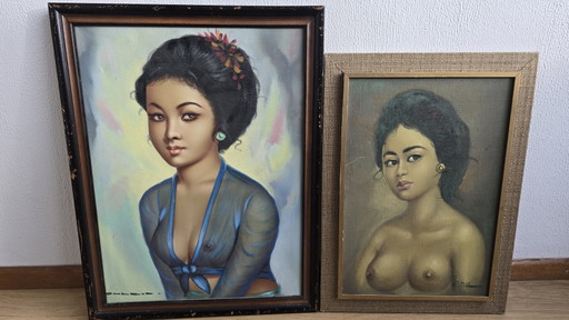Paar van 2 Vintage Indonesische Schilderijen uit de jaren 70 – Jute Lijst / Tretchikoff Stijl