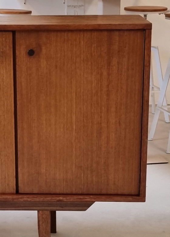 Mid Century Sideboard – Buffetschränke, Wood (photo 8 of 28)