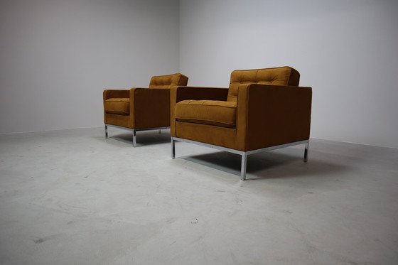 Image 1 of Pair of Florence Knoll lounge chairs for Knoll International