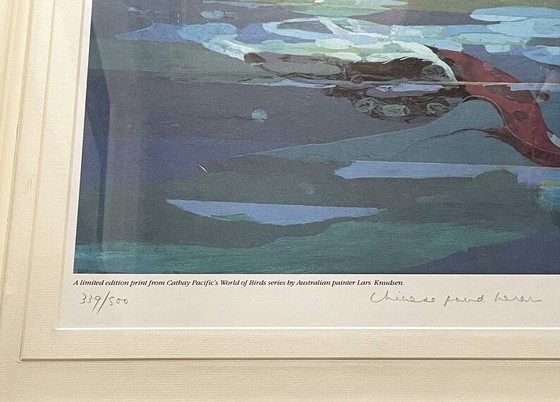 Image 1 of Litografía firmada de garza de estanque china por Lars Knudsen, impresión artística enmarcada