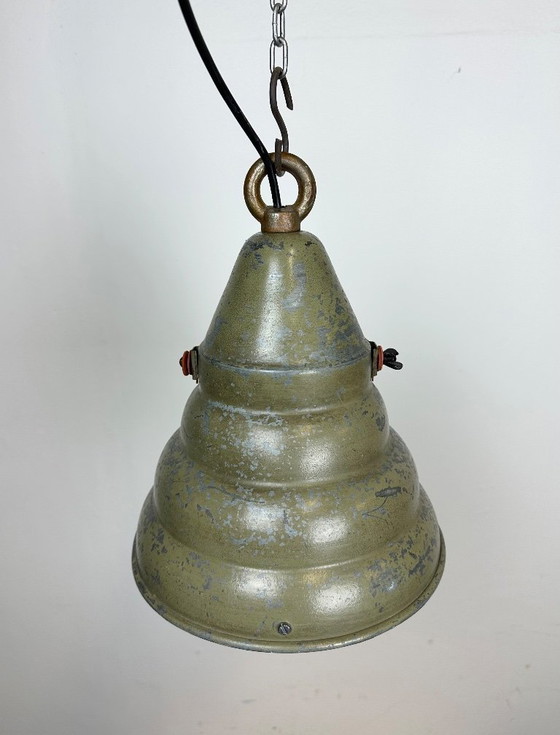 Image 1 of Groene industriële aluminium hanglamp, jaren 70