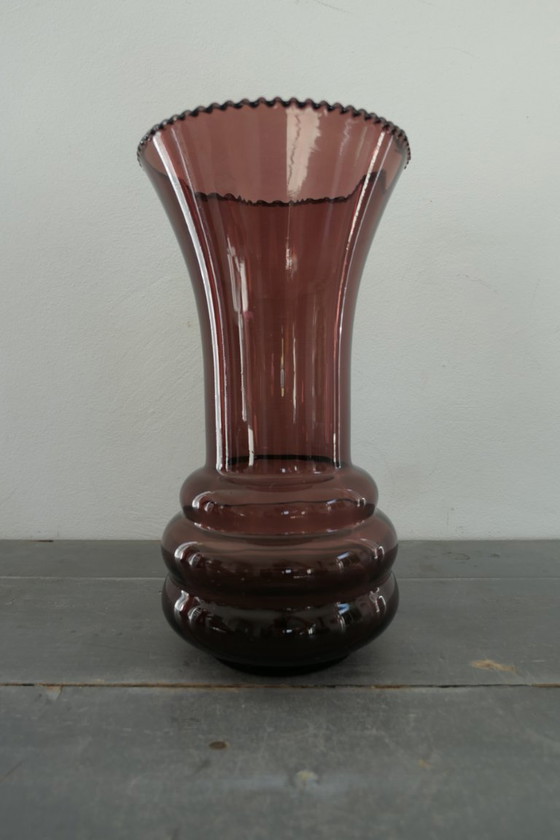 Image 1 of Vaso in vetro viola Art Déco Verreries Doyen