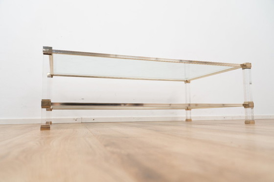 Image 1 of Glazen salontafel van Pierre Vandel