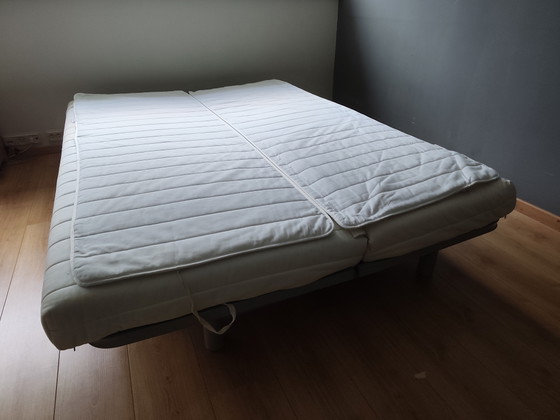 Image 1 of Canapé-lit avec matelas et housses de protection