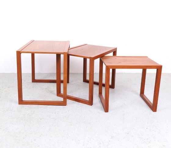 Image 1 of Tavolini impilabili in teak di design danese, anni '70