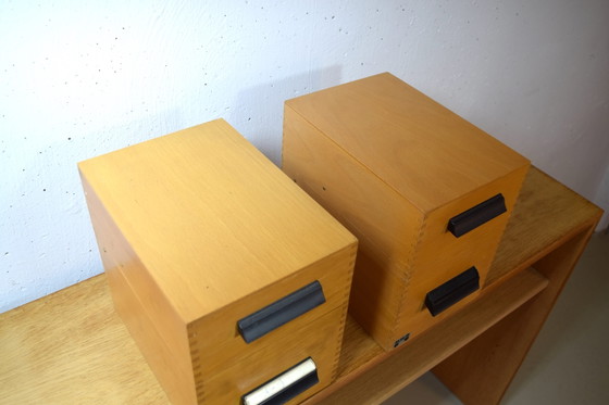 Image 1 of Set van twee vintage indexkaartendozen van BUS. Houten indexkaartendoos.