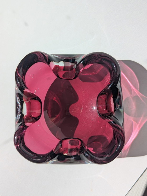 Image 1 of  Vintage asbak/zak asbak - Sommerso Murano violet/bordeaux glas - toegeschreven aan Flavio Poli voor Seguso - Italië - Jaren