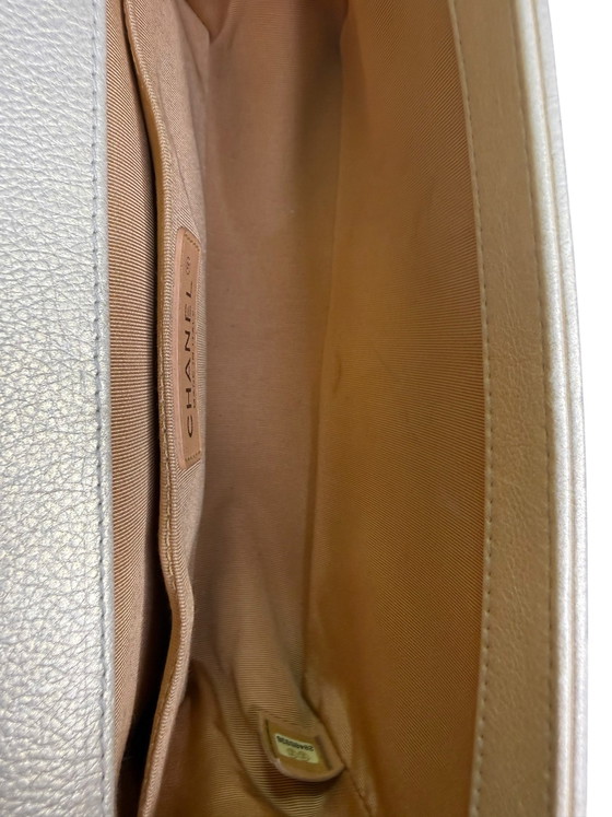 Image 1 of Chanel Boy tas