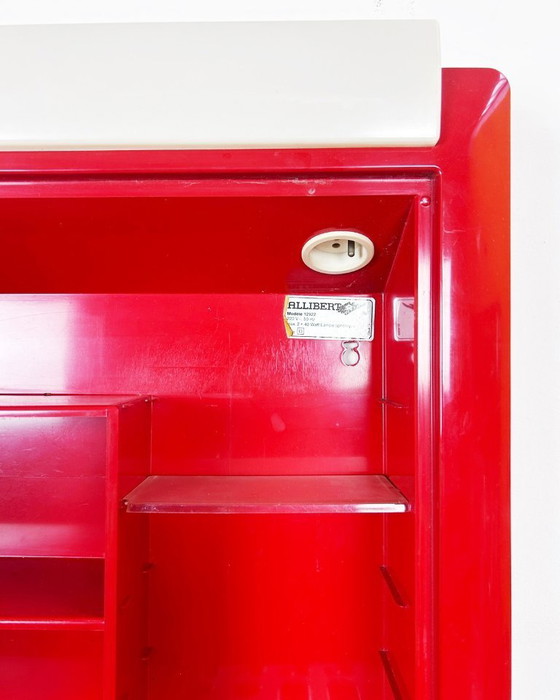 Image 1 of Miroir Allibert rouge avec lumière et rangements