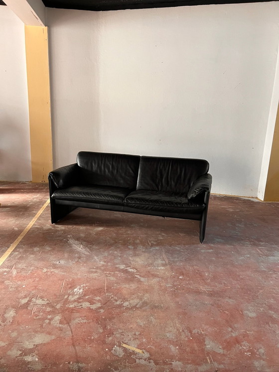 Bora Bora van Leolux. – 2 zitsbanken, Leer (photo 2 of 11)