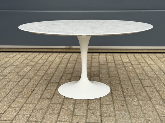 Image 1 of Original Carrara marble round Knoll Tulip dining table (120cm)