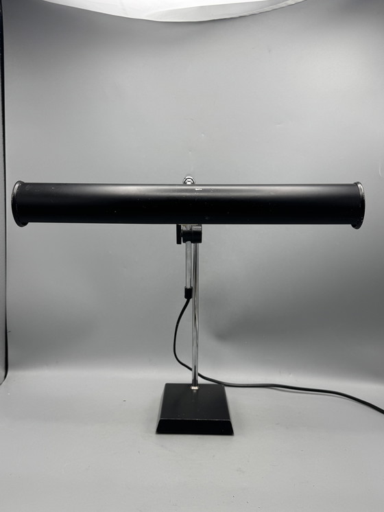 Image 1 of Stijlvolle verstelbare bureaulamp van OMI – Mid-Century functionaliteit met een strakke moderne uitstraling