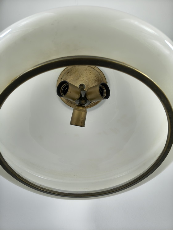 Image 1 of Grote klassieke Vintage hanglamp – 3-lichts opaalglas, open onderkant, patina