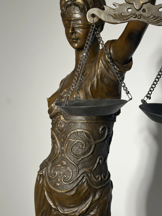 Large Bronze Lady Justice Statue on Marble Base – Signed “Mayer” – 100 cm – Sculpture (photo 7 of 10)