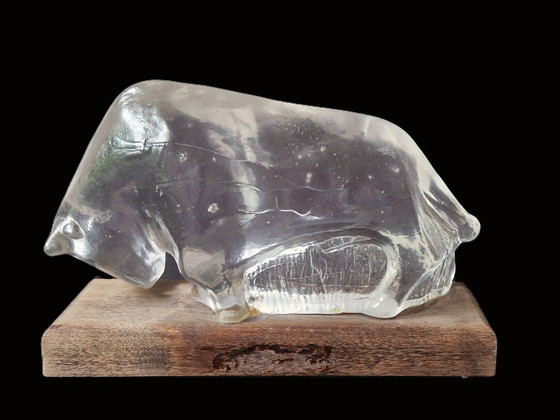 Pukeberg - Massiver Stier von Uno Westerberg - 2272 Gramm - 60er Jahre – Glaskunst, Glass, Wood (photo 5 of 6)