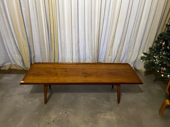 Image 1 of Table basse en teck, design danois, milieu du siècle