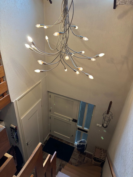 Suspension moderne pour vide ou plafond haut