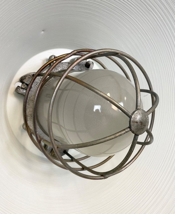 Image 1 of Industriële explosieveilige lamp met aluminium kap van Polam Wilkasy, jaren 70.