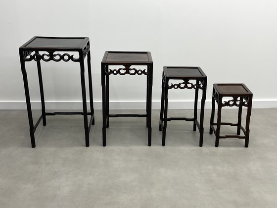 Image 1 of Chinese Huanghuali houten nest tafels circa 1900