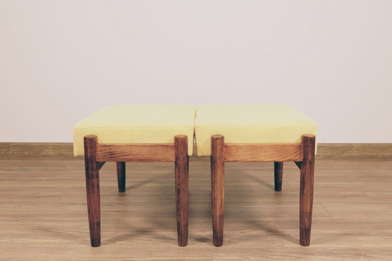 Image 1 of Pouf tabouret poggiapiedi retrò in velluto a coste giallo 