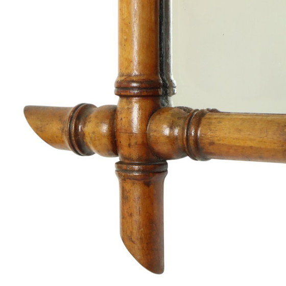 Image 1 of Miroir antique en bois et faux bambou