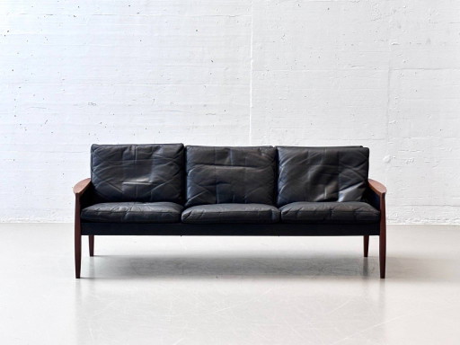 Canapé de style mid-century en palissandre et cuir de vachette noir, signé Hans Olsen pour Vatne Møbler, 1960