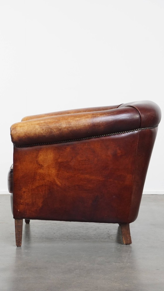 Image 1 of Sedia club in pelle di vacchetta in stile inglese con cuscino di seduta fisso