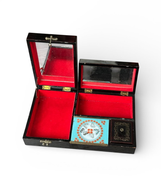 Image 1 of Ostasiatische Schmuckschatulle aus Perlmutt, Najeon Chilgi, handgefertigt, antik