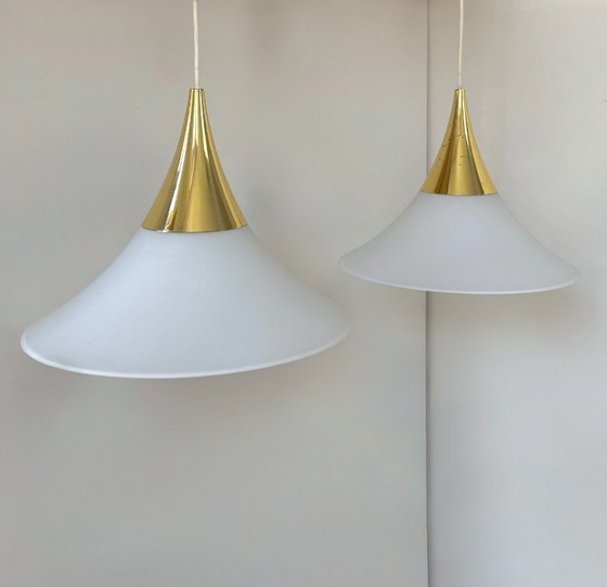 Image 1 of Paire de Suspensions Limburg en Laiton et Opaline, Allemagne, 1970