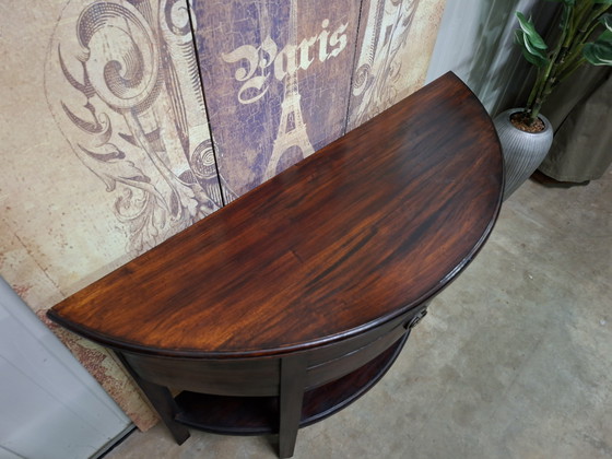 Image 1 of Klassieke halfronde sidetable, wandconsole, haltafel afm.111x40cm en 70cm hoog.
