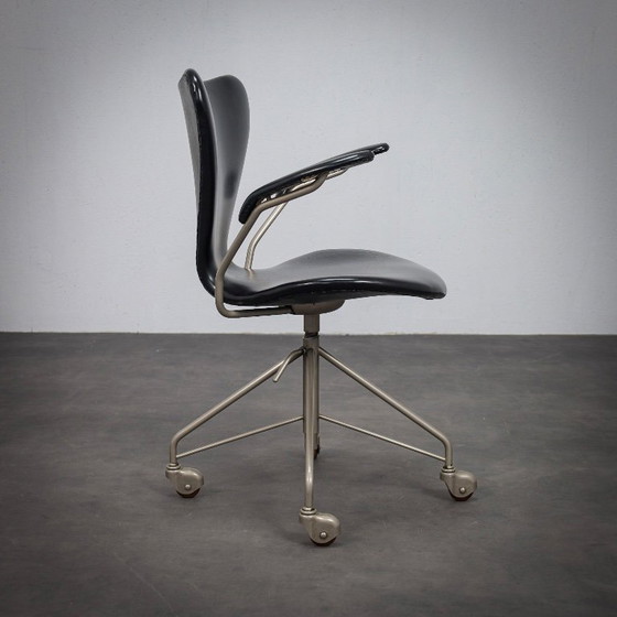 Image 1 of Sedia da ufficio modello 3217 di Arne Jacobsen per Fritz Hansen, prima edizione, anni '50.