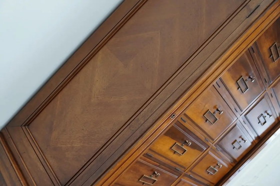 Image 1 of Französischer Apotheken-/Aktenschrank aus Nussholz, 1920er