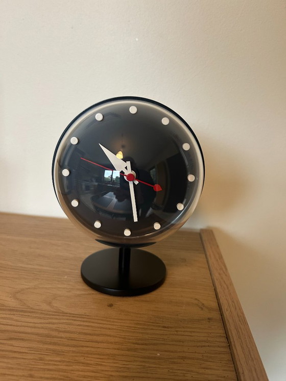 Night Clock, Vitra, Relojes, Hierro fundido, Negro (foto 4 de 5)