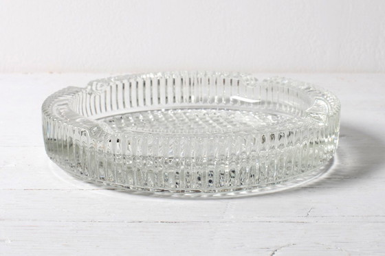 Image 1 of Vintage kristallen glazen asbak, ronde asbak uit het midden van de 20e eeuw / Italië / jaren 60