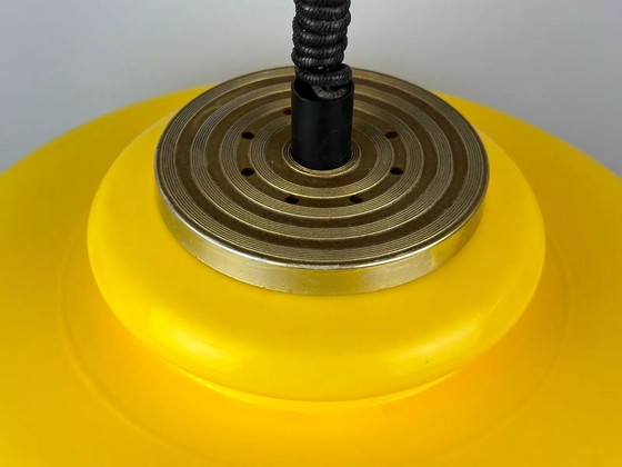 Image 1 of Lampada da soffitto anni '60-'70, lampada a sospensione, plastica, metallo cromato, design spaziale