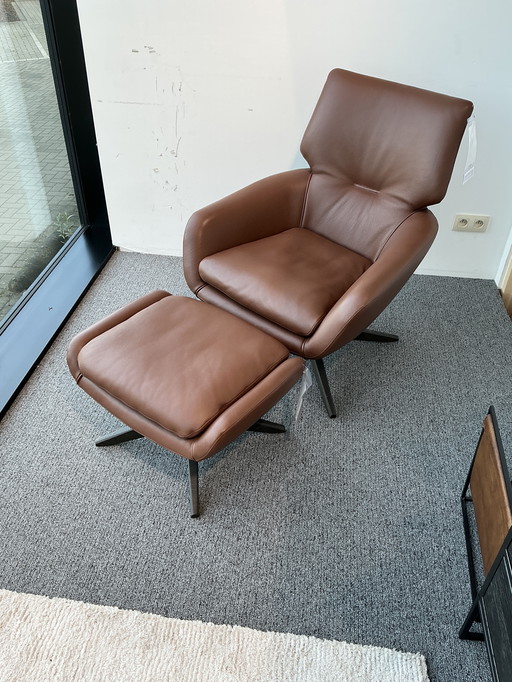 Leolux Lloyd Fauteuil + Poef Toonzaalmodel