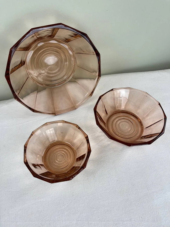 Trío de cuencos de ensalada Rosaline – Glass, Art Deco (photo 3 of 7)