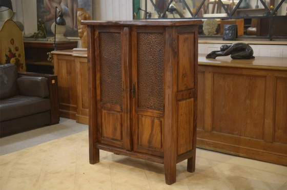 Brutalist Aranjou wardrobe in elm 1960s (photo 11 of 11)