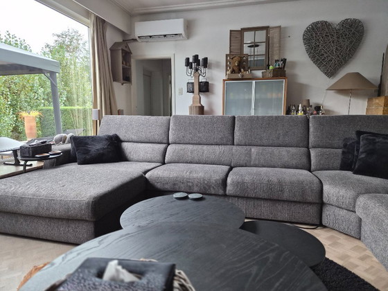 Image 1 of Recor corner sofa with longchair 7-8 seats, as good as new