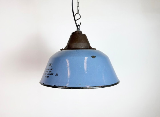 Image 1 of Industriële hanglamp van blauw emaille en gietijzer, jaren 60