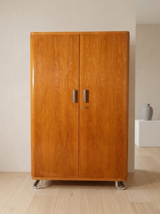 Image 1 of Funktionalistischer Kleiderschrank von Vichr & spol., Kleiderschrank im Bauhaus-Stil, Tschechoslowakei der 1930er Jahre