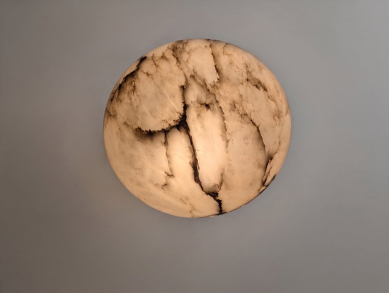 Zeitlose Art-Deco-Hängeleuchte aus geschnitztem Alabaster, schwarze Maserung, 1920er Jahre – Pendelleuchten (photo 6 of 10)