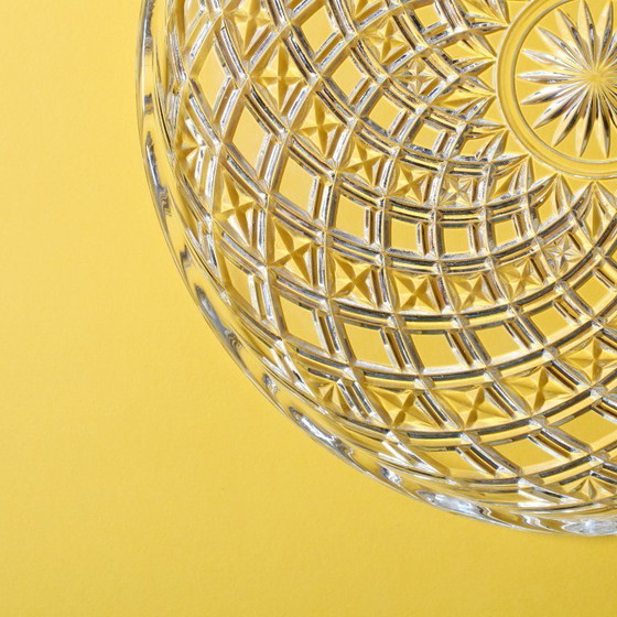 Image 1 of Piatto da portata vintage in vetro pressato: grande piatto da portata di metà secolo, Italia anni '70