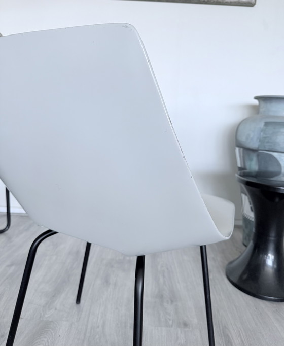 Image 1 of 4x chaises Tonneau vintage design by Pierre Guariche