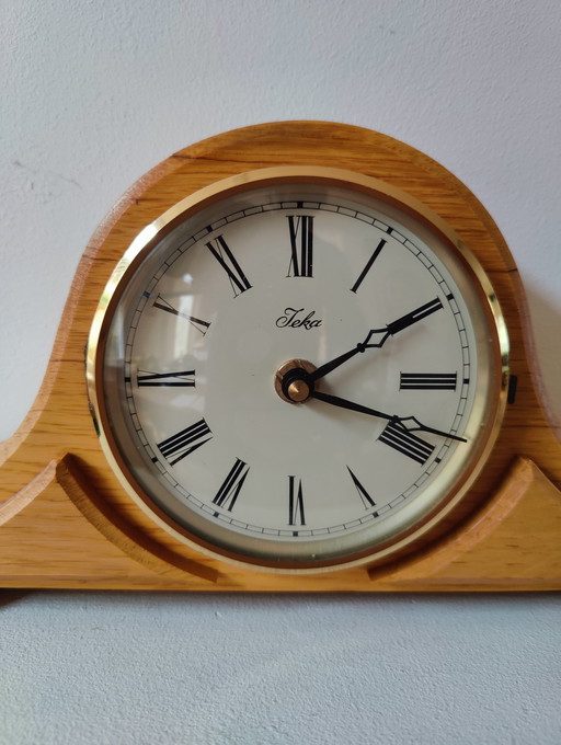 Klassieke Jeka Tafelklok - Eikenhout & Romeinse cijfers