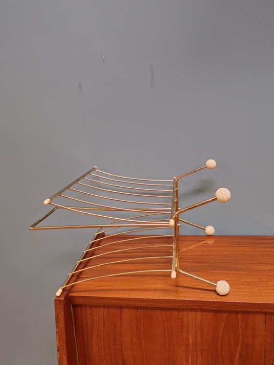 Image 1 of Vintage Lectuurrek Lectuurbak Krantenbak Messing-kleurige metaal 