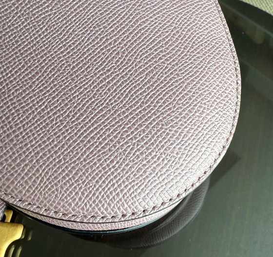 Image 1 of DIOR SADDLE SMALL - VERSTELBARE STIJL VAN KALFSLEER MET NERF, NUDE ROZE EN GOUDEN BESLAG