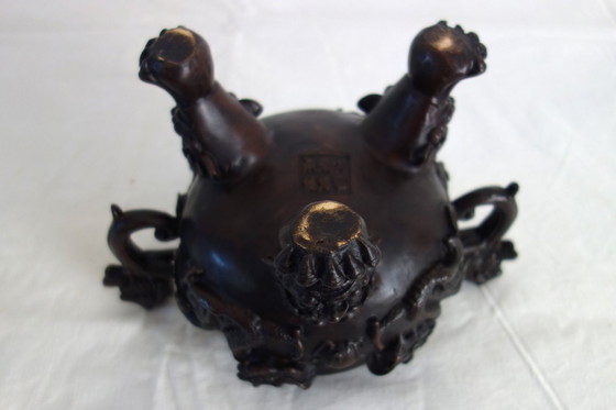 Image 1 of Quemador de perfume/incienso trípode grande con decoración de dragón, China