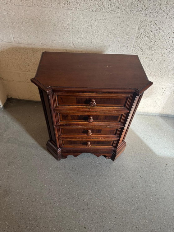 Image 1 of Commode italienne à 4 tiroirs
