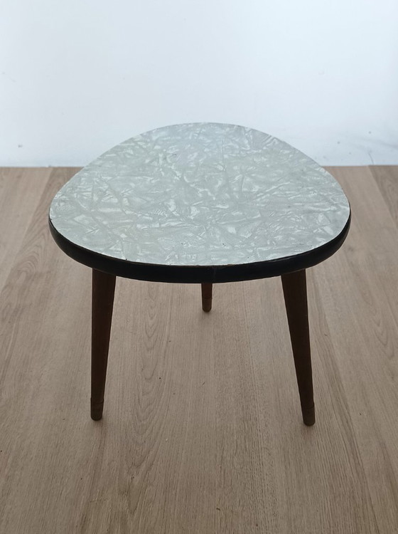 Image 1 of Kleiner Beistelltisch aus den 50er Jahren